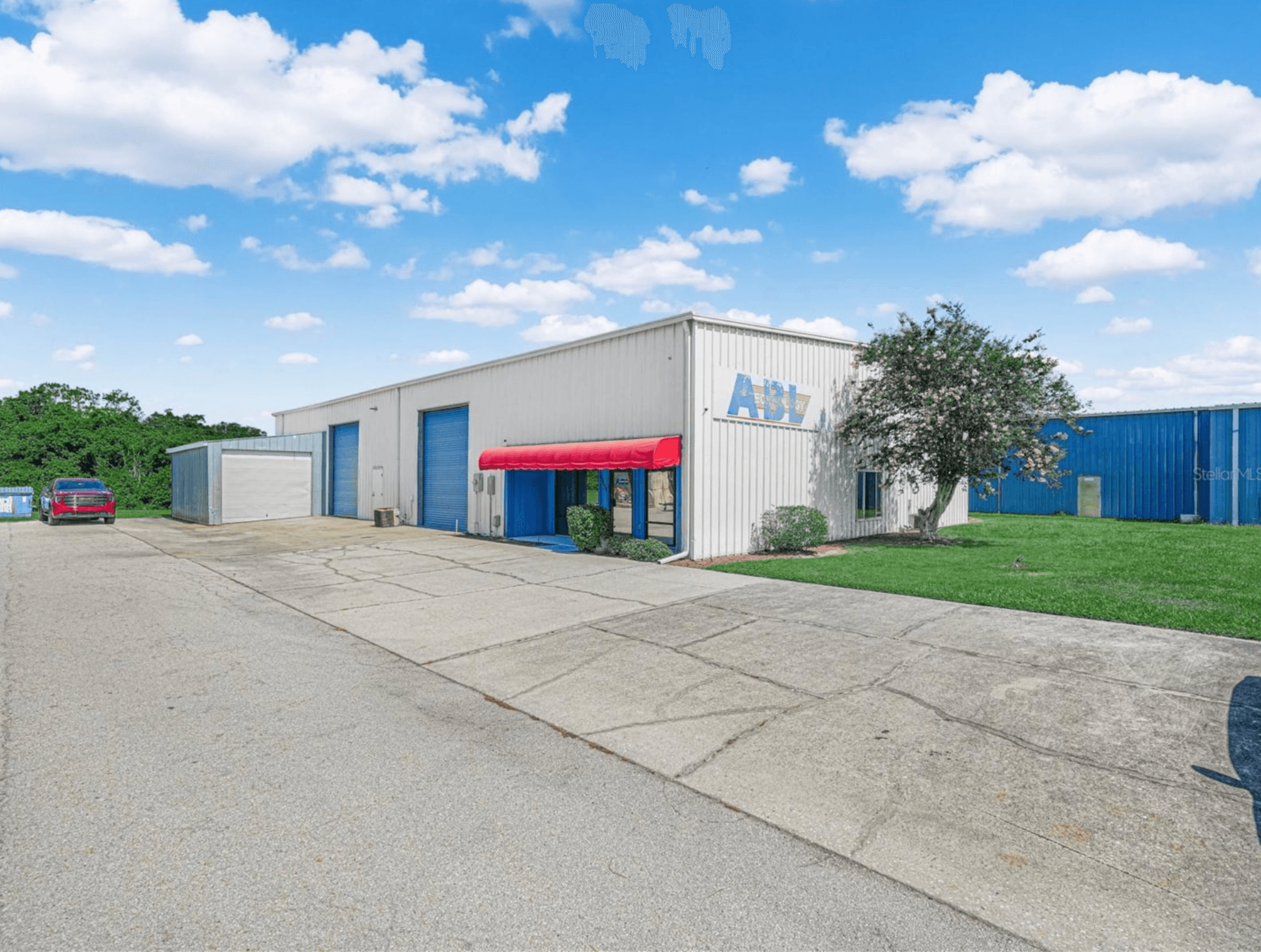 Owner-User, Dundee, Florida